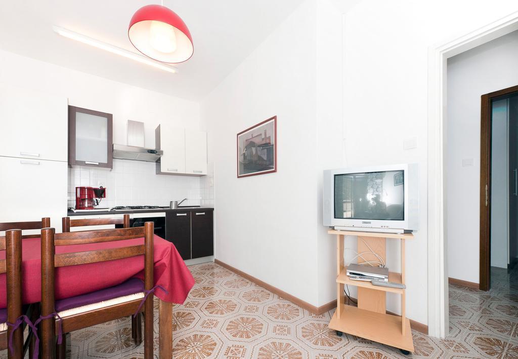 Apartments Alluro Rovinj Chambre photo